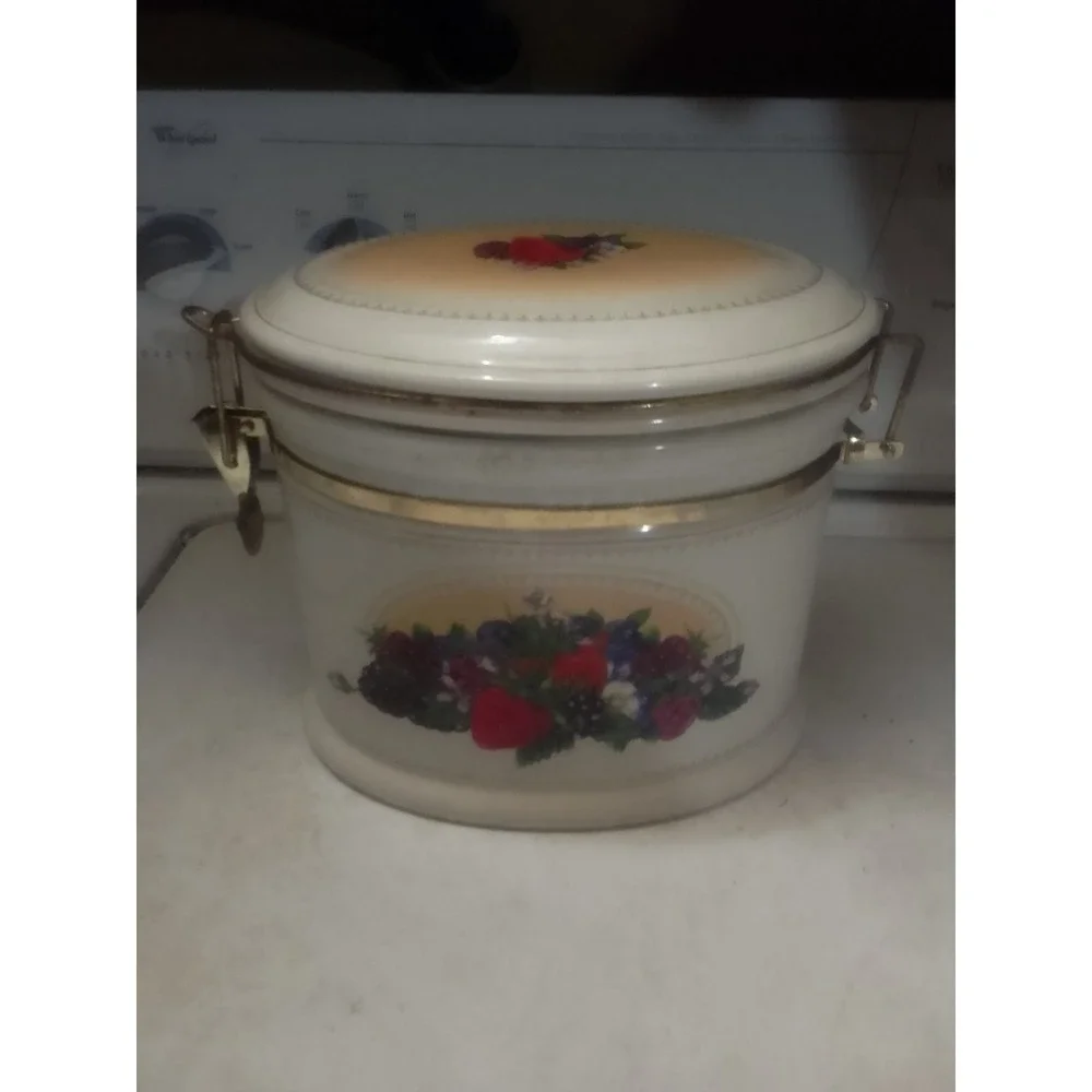 Knott's Berry Farm‎ Ceramic Canister with Metal Clamp and Fruit Design, Vintage